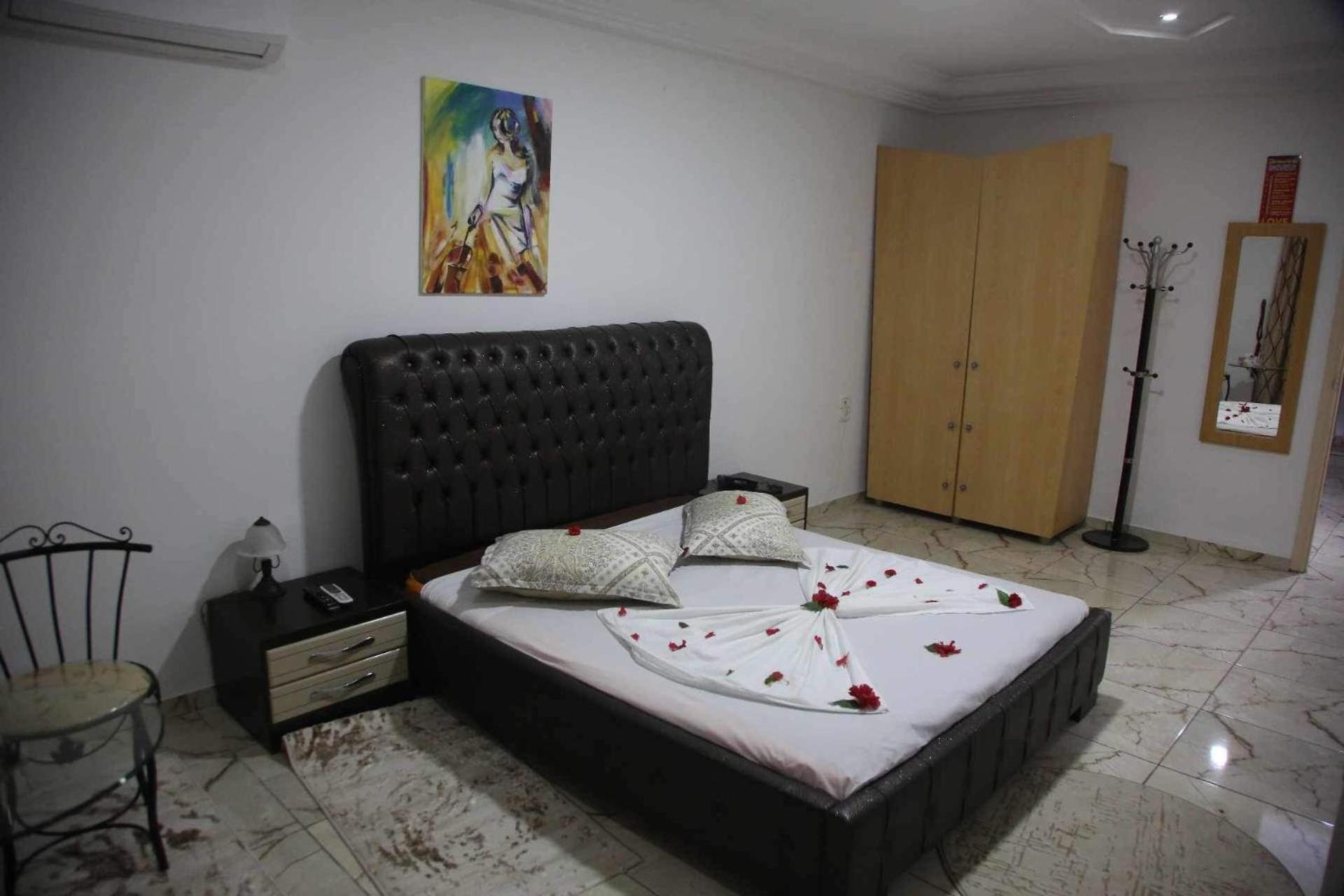 Hotel Amine Sfax Bagian luar foto